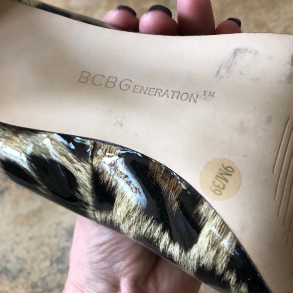 Gorgeous BCBG leopard heels - Picture 4 of 4